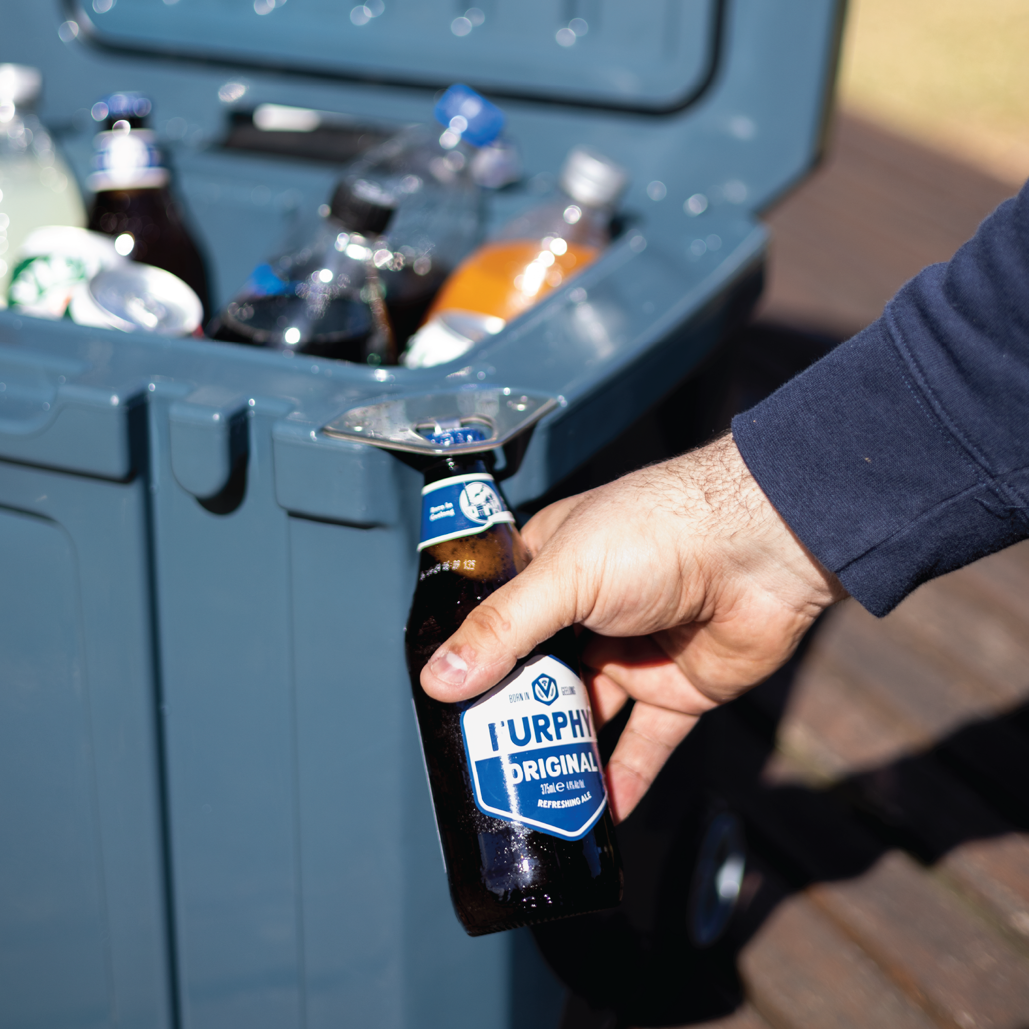 Cooler Box with Wheels - 31L